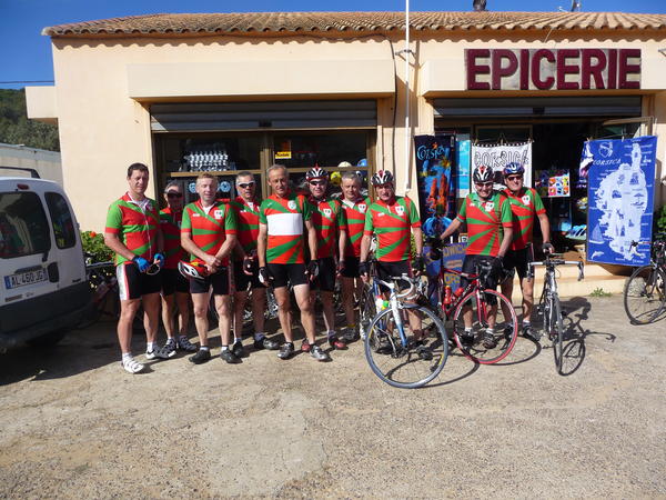 P1030586 I ran into this Basque group of riders and they let me take their picture. There were 13 of them and they all had high end carbon fiber bikes. I could barely understand them. I think they were speaking Basque.