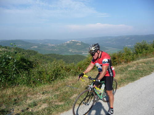 P1030902 Mr. Eric with Motovun in the background